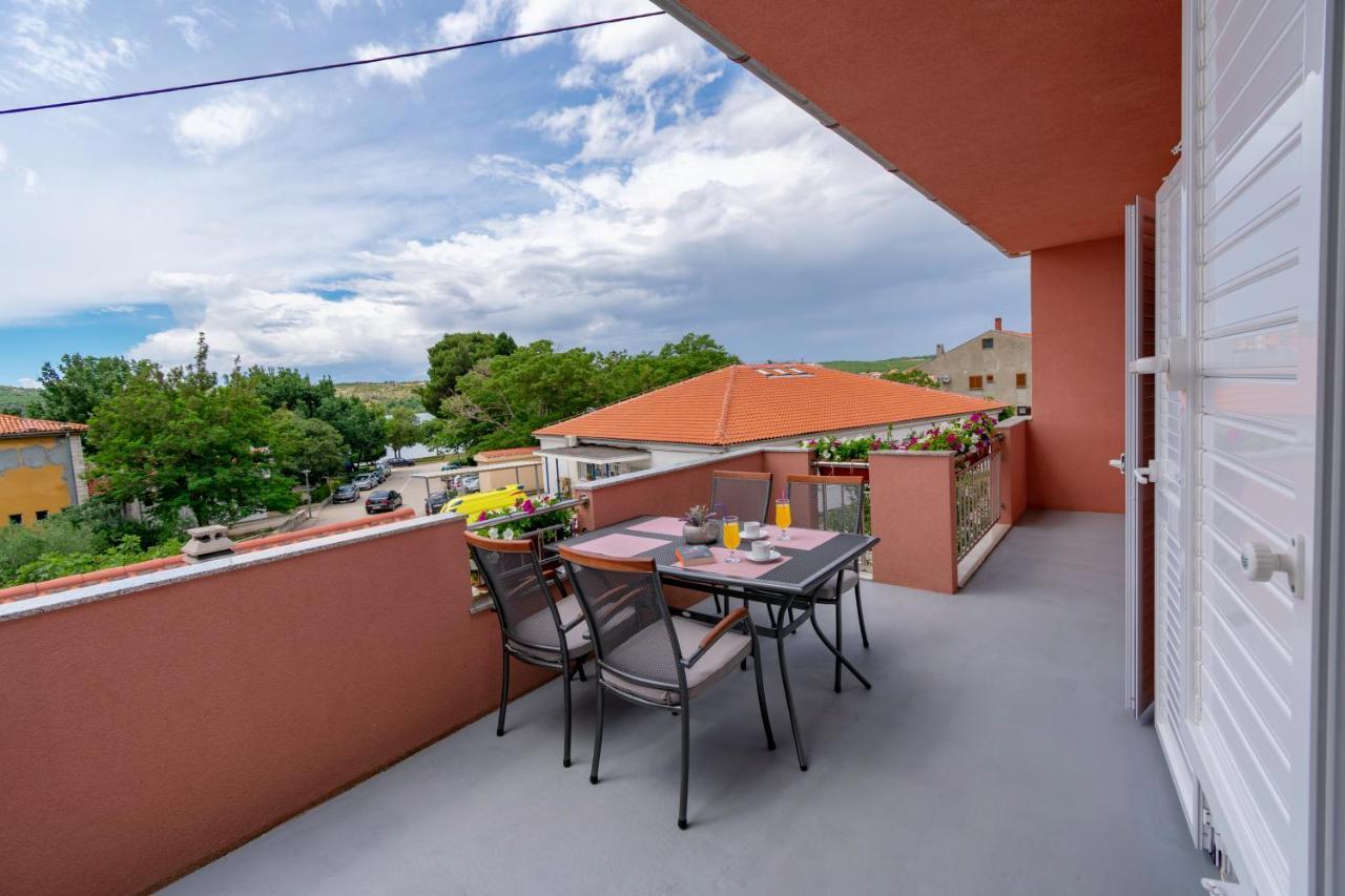 Apartment Irena Posedarje Kültér fotó