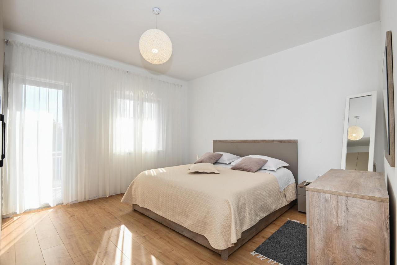 Apartment Irena Posedarje Kültér fotó