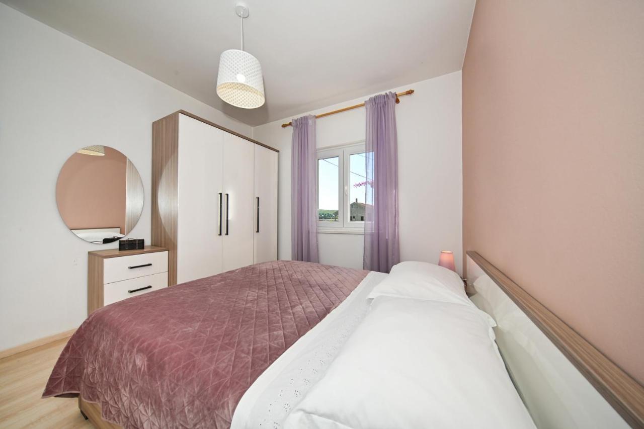 Apartment Irena Posedarje Kültér fotó