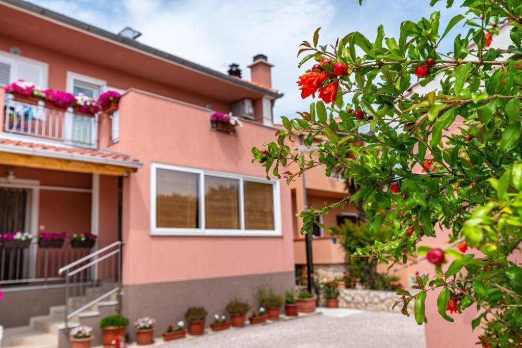 Apartment Irena Posedarje Kültér fotó